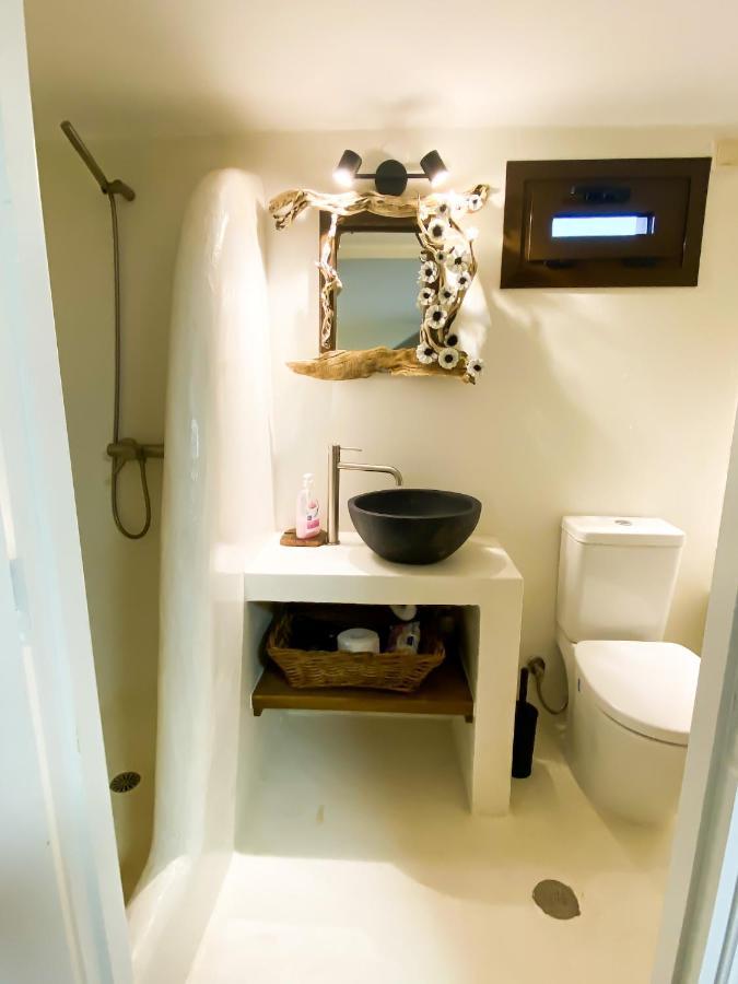 Pistachio Guesthouse, Παραδοσιακός Ξενώνας Vathí 外观 照片