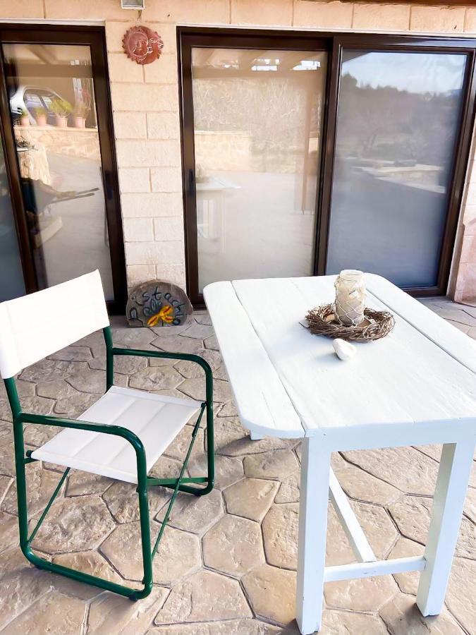 Pistachio Guesthouse, Παραδοσιακός Ξενώνας Vathí 外观 照片