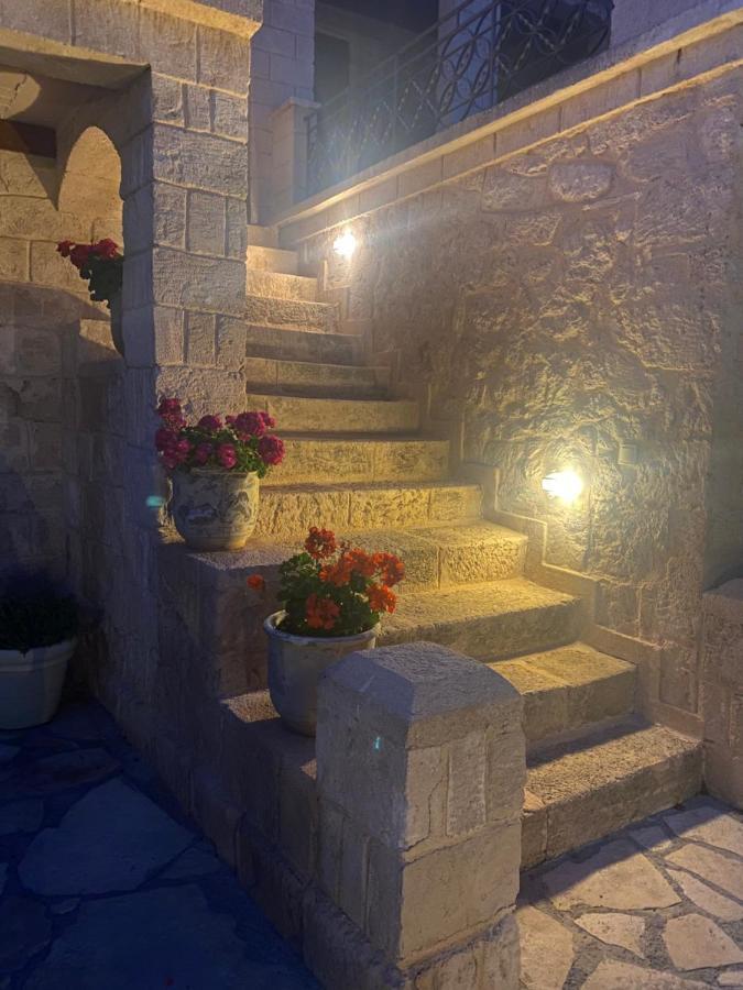 Pistachio Guesthouse, Παραδοσιακός Ξενώνας Vathí 外观 照片